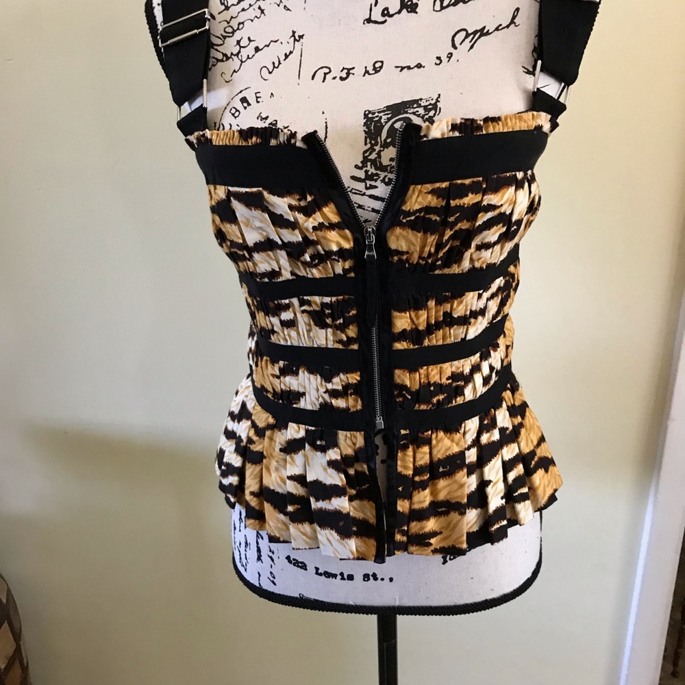 D&G  top